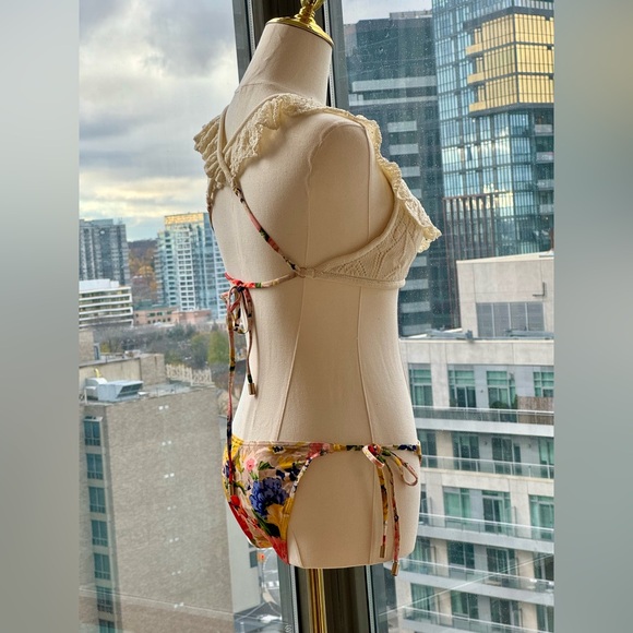 🆕 ZIMMERMANN 🧿 NWT Alight Frill Knit Scoop Bikini, Ivory Floral - SZ 2 US 6/8 - Picture 6 of 15